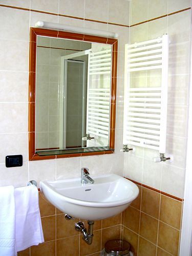 Hotel Fontana Rubiera Ngoại thất bức ảnh