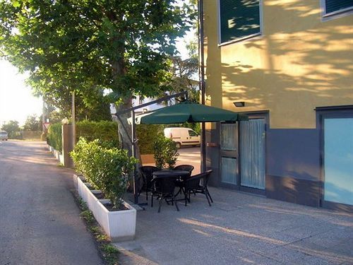 Hotel Fontana Rubiera Ngoại thất bức ảnh